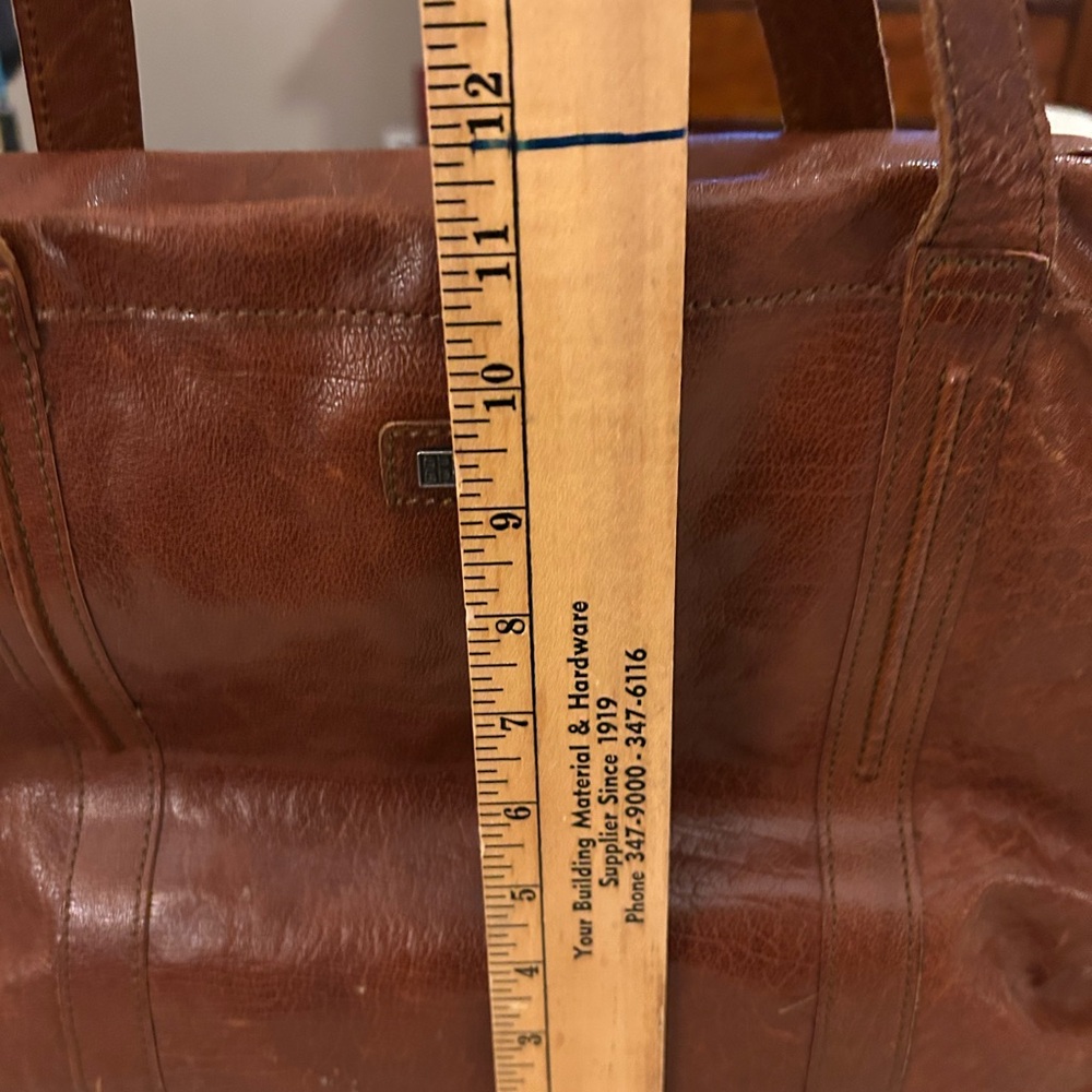 Brown Shoulder Bag with Leather Material and Structured Design - Picture 12 of 13